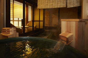 Nazuna 二条城 旅館 4*
